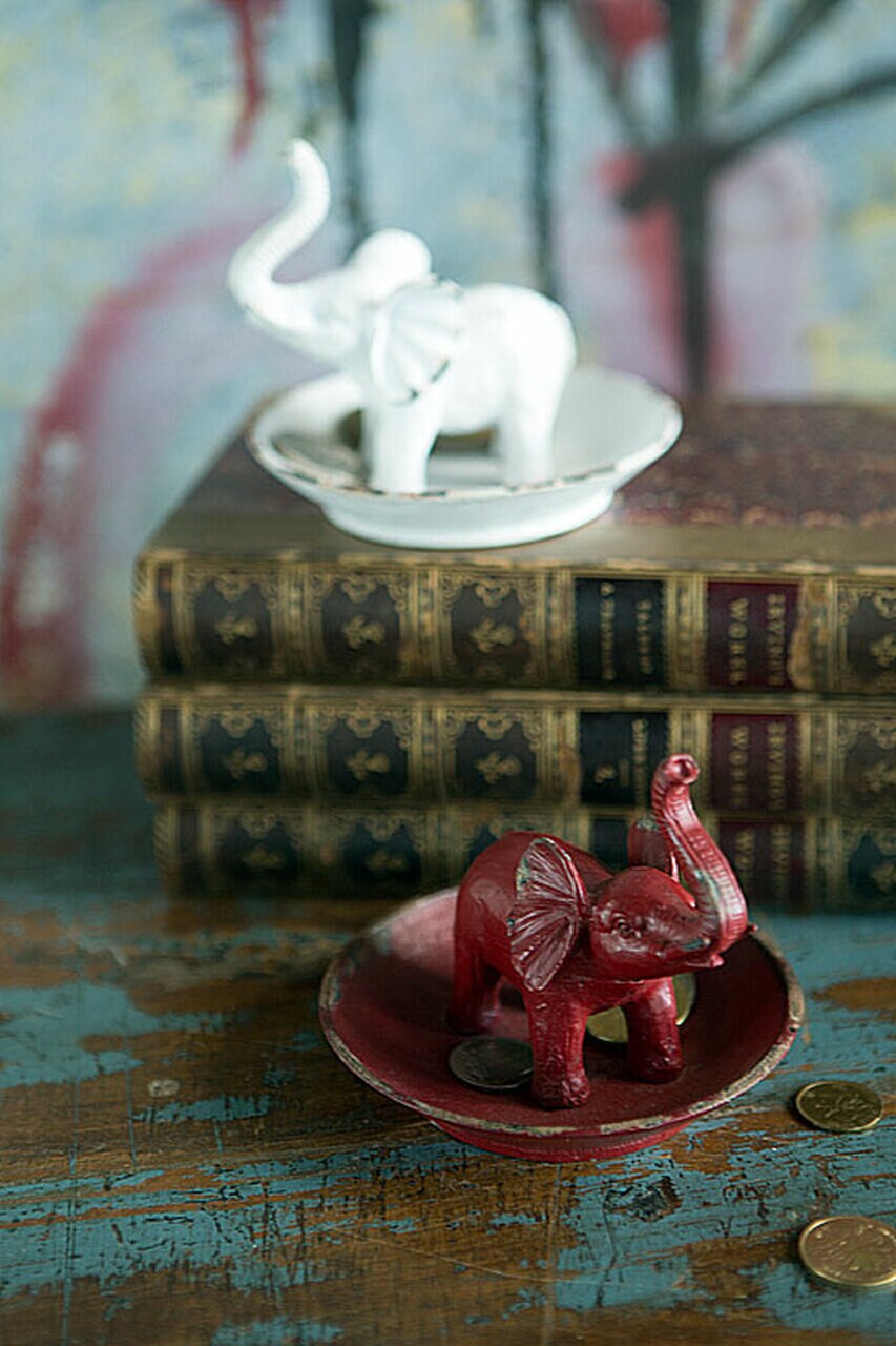 Pewter Elephant Ring/Jewelry/Coin Dish in Antique Red/White Finish.